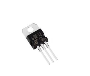 LM7805 IC - 5V Positive Voltage Regulator IC