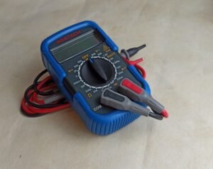 Mastech MS833 Digital Multimeter